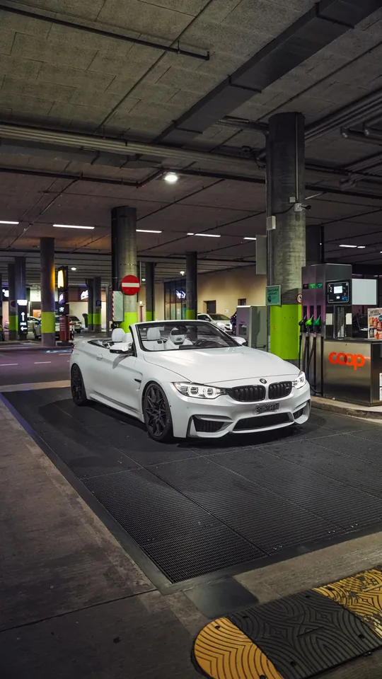 TikTok: BMW M4
